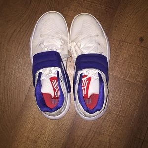 Nike kyrie 2 USA colorway